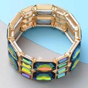 NWT Magic Glass Simulated Color Diamond Bracelet